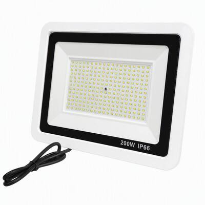 ไฟฟ้าระบายน้ํา LED 200W พร้อมกระเป๋าสะพายสีขาว
